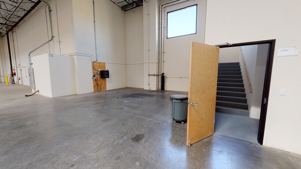 More Photos Of 2540 Landon Dr, Bullhead City Industrial For Sale