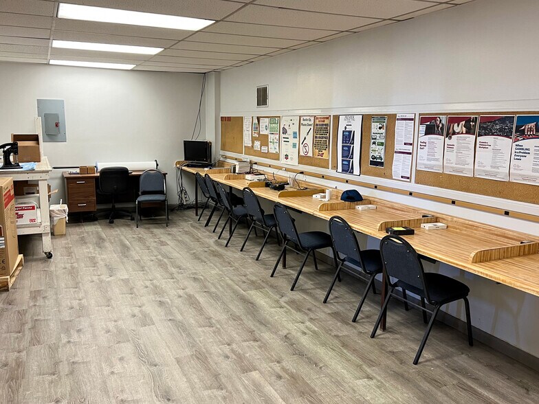 More Photos Of 3534 Sanostee Dr, Gallup Warehouse For Sale