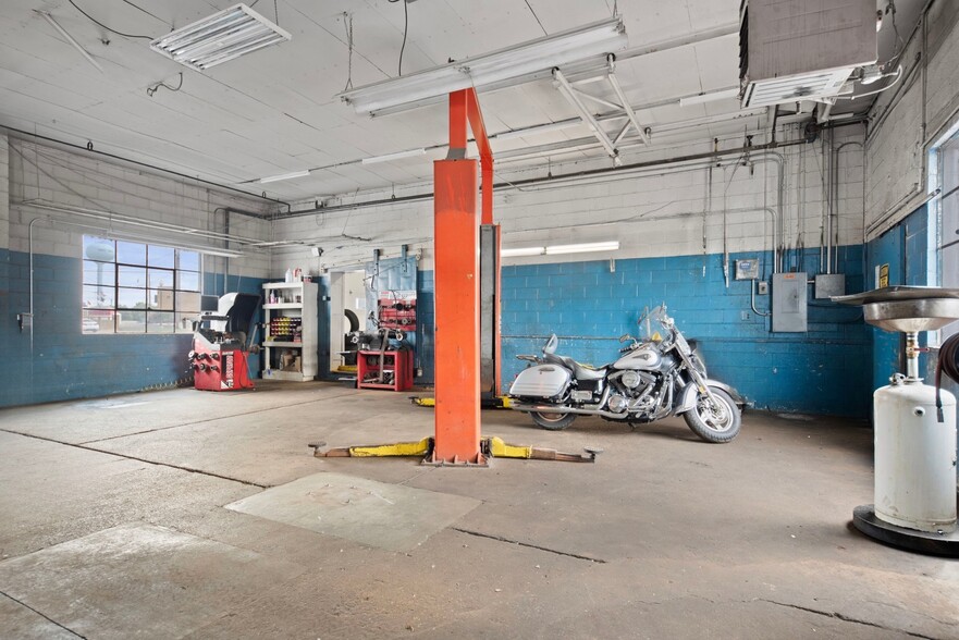 More Photos Of 6736 Us Highway 12, Three Oaks Auto Dealership For Sale