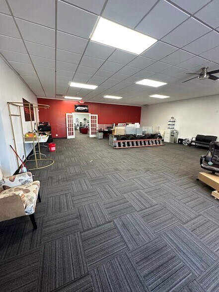 More Photos Of 530 E 3rd St, Hobart Storefront For Sale