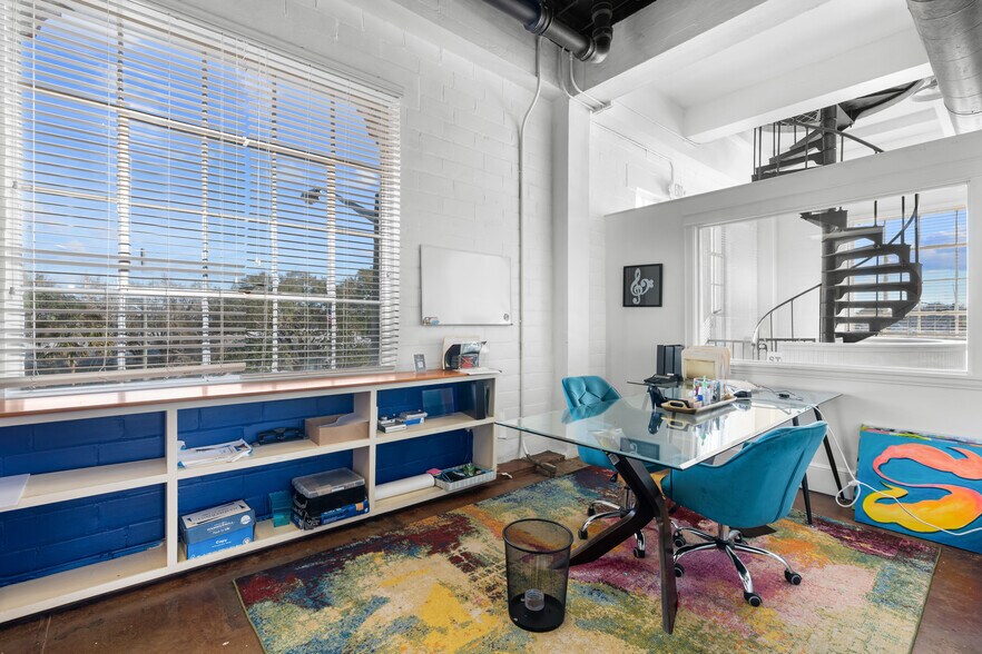 More Photos Of 939 N Magnolia Ave, Ocala Freestanding For Sale