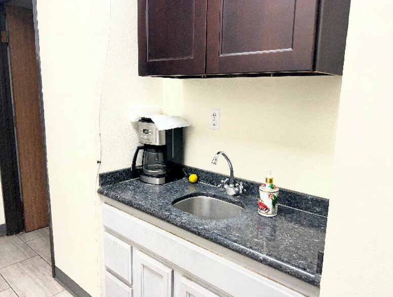 More Photos Of 269 Pacific St, Pomona Warehouse For Sale