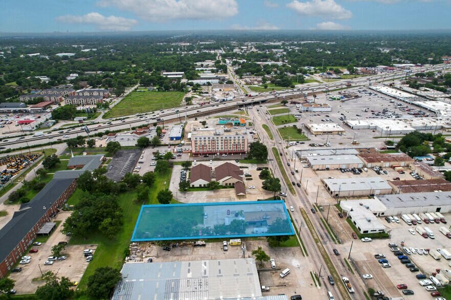 More Photos Of 614 E Tidwell Rd, Houston Auto Repair For Sale