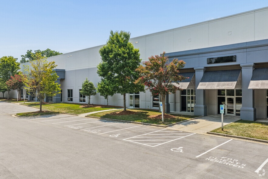 More Photos Of 4198 Eagle Hill Dr, High Point Unknown For Lease