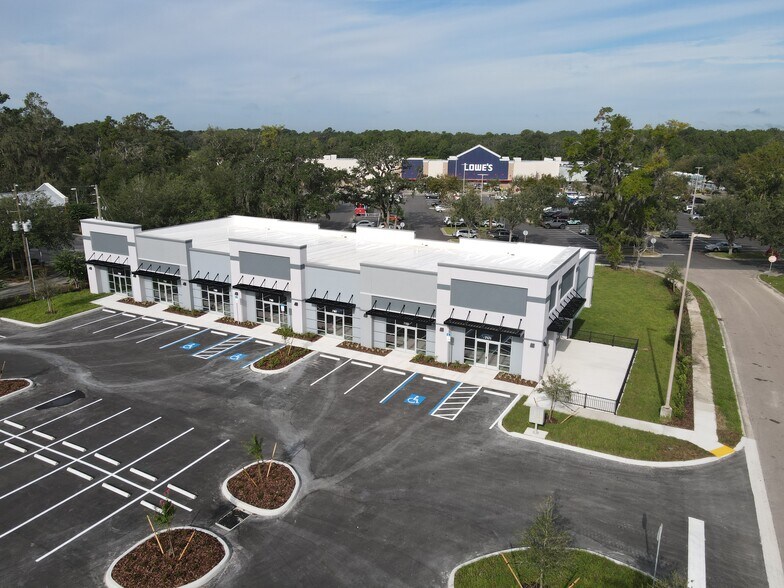 More Photos Of 7159-7171 Broad St, Brooksville Storefront Retail Office For Lease