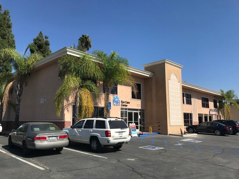 Primary Photo Of 121 W Whittier Blvd, La Habra Medical For Lease