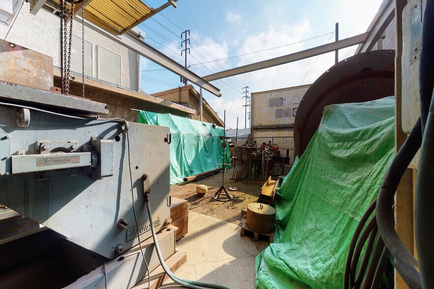 More Photos Of 3400-3470 Randolph St, Huntington Park Warehouse For Lease