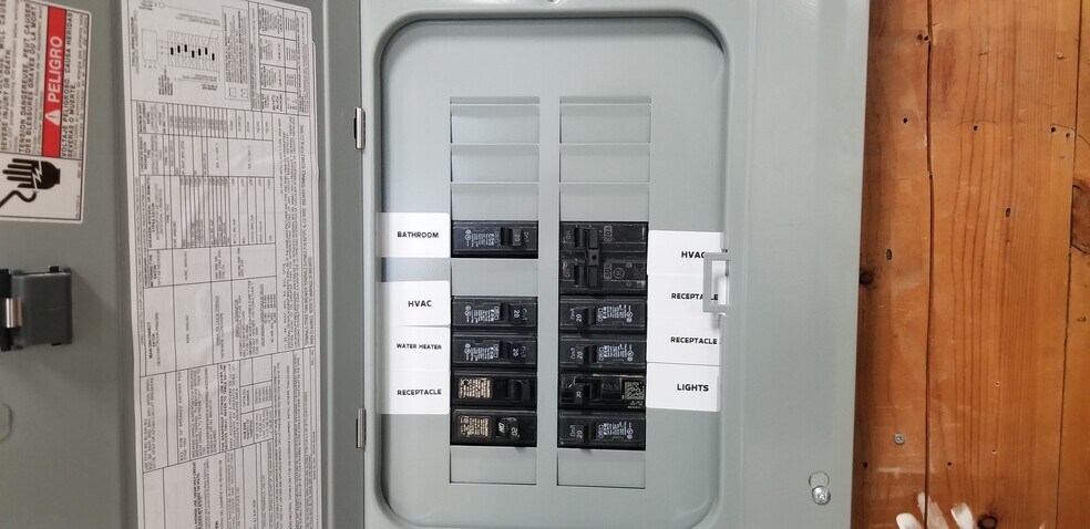 More Photos Of 700 Ritchie Rd, Capitol Heights Light Manufacturing For Lease