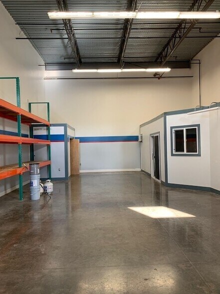 More Photos Of 94-1388 Moaniani St, Waipahu Warehouse For Lease