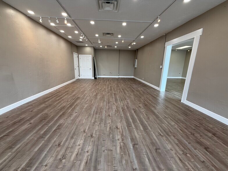 More Photos Of 282-296 N University Ave, Provo Storefront Retail Office For Lease