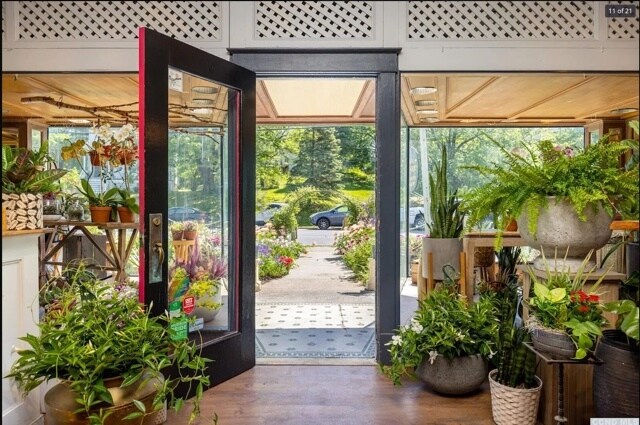 More Photos Of 128 Green St, Hudson Storefront Retail Residential For Sale