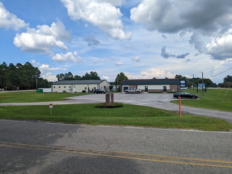 More Photos Of 2608 E Highway 76, Marion General Retail For Sale