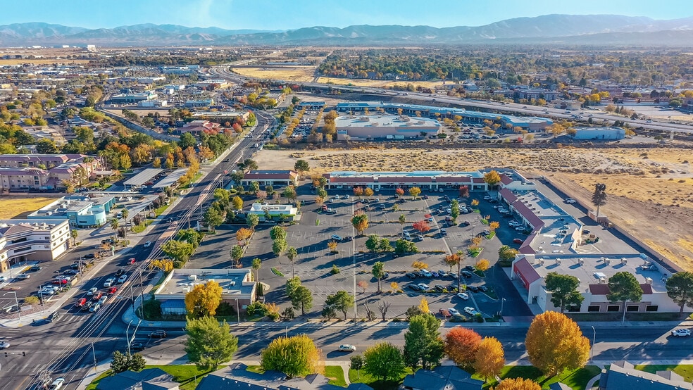 More Photos Of 43901-43999 15th St W, Lancaster Unknown For Lease