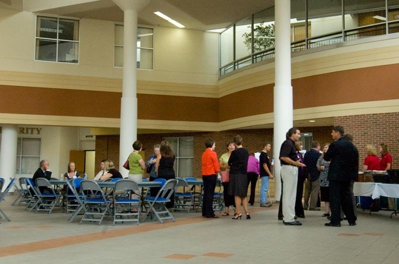 More Photos Of 12 Civic Center Plz, Mankato General Retail For Lease