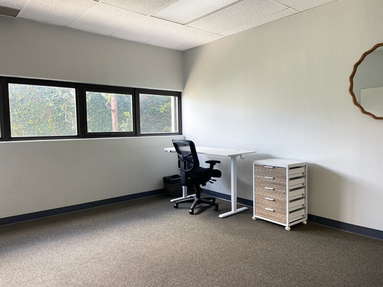 More Photos Of 8929-8939 S Sepulveda Blvd, Los Angeles Office For Lease