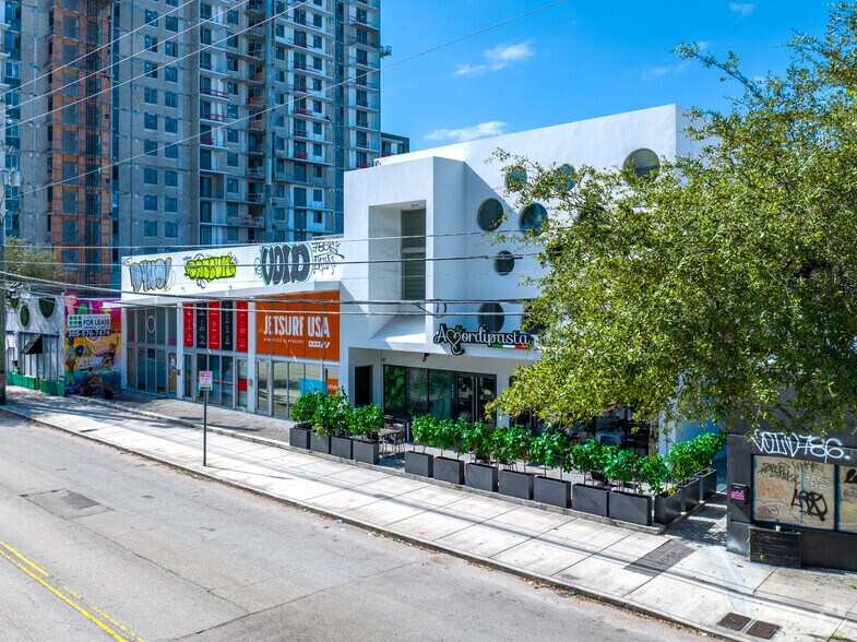 More Photos Of 2318 NE 2nd Ave, Miami Storefront For Lease
