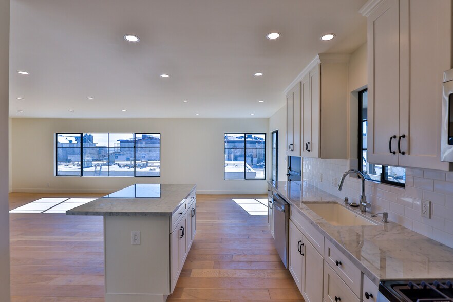 More Photos Of 22227 Pacific Coast Hwy, Malibu Apartments For Sale