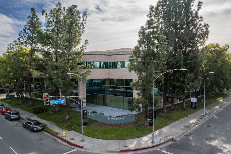 Primary Photo Of 5550 Topanga Canyon Blvd, Woodland Hills Office For Lease