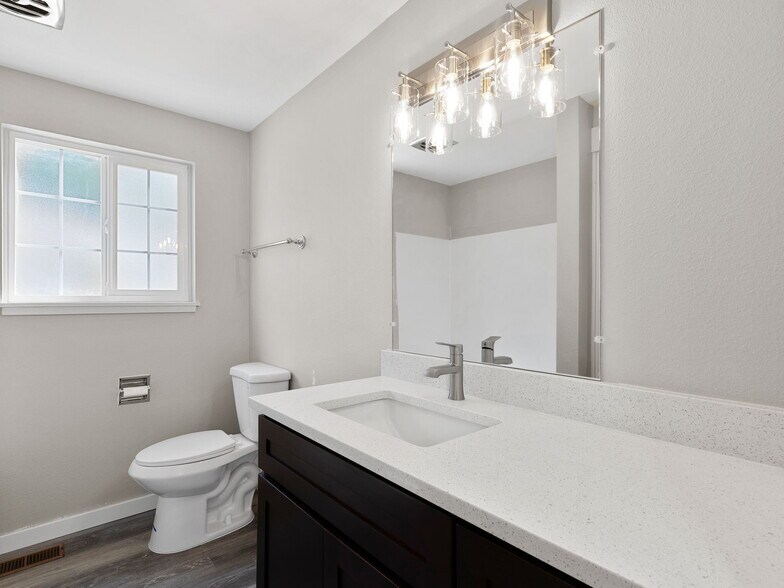 More Photos Of 201-307 Trees Ct, Silverton Apartments For Sale