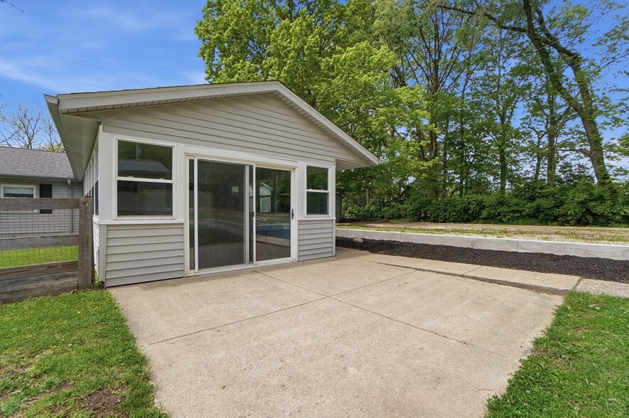 More Photos Of 2996 Millville Shandon Rd, Hamilton Specialty For Sale