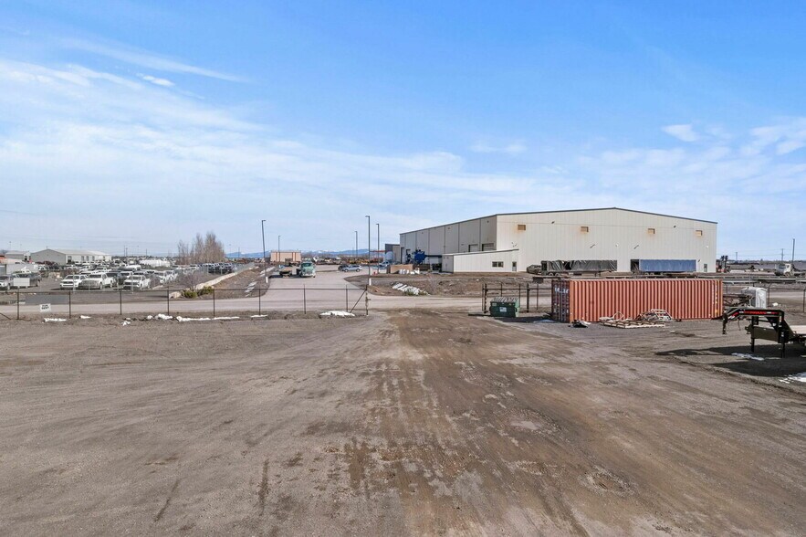 More Photos Of 2404 S Hayden Rd, Airway Heights Land For Lease