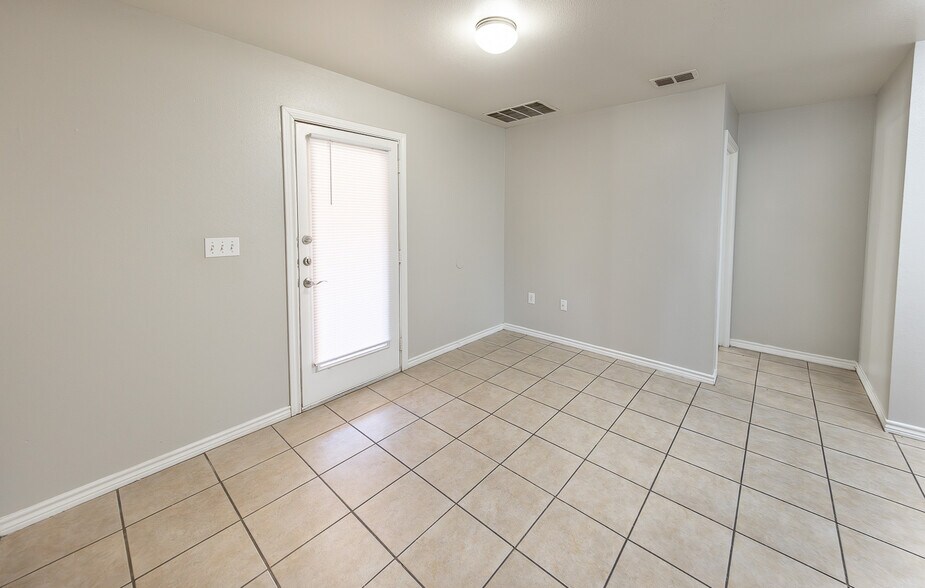 More Photos Of 602 N Belmont, Lubbock Apartments For Sale