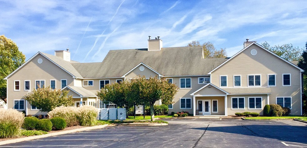 More Photos Of 1130 Ten Rod Rd, North Kingstown Medical For Sale