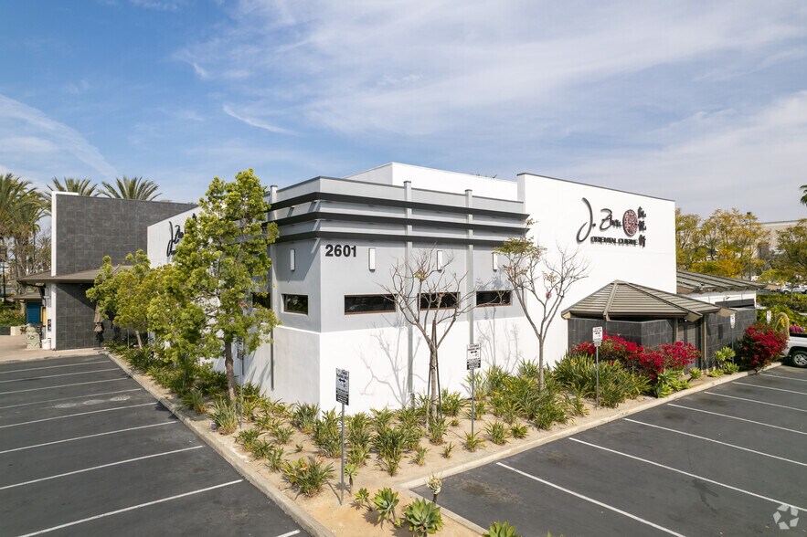 More Photos Of 2201-2895 Park Ave, Tustin Unknown For Lease