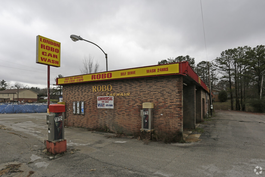 Primary Photo Of 2009 N Main St, London Carwash For Lease