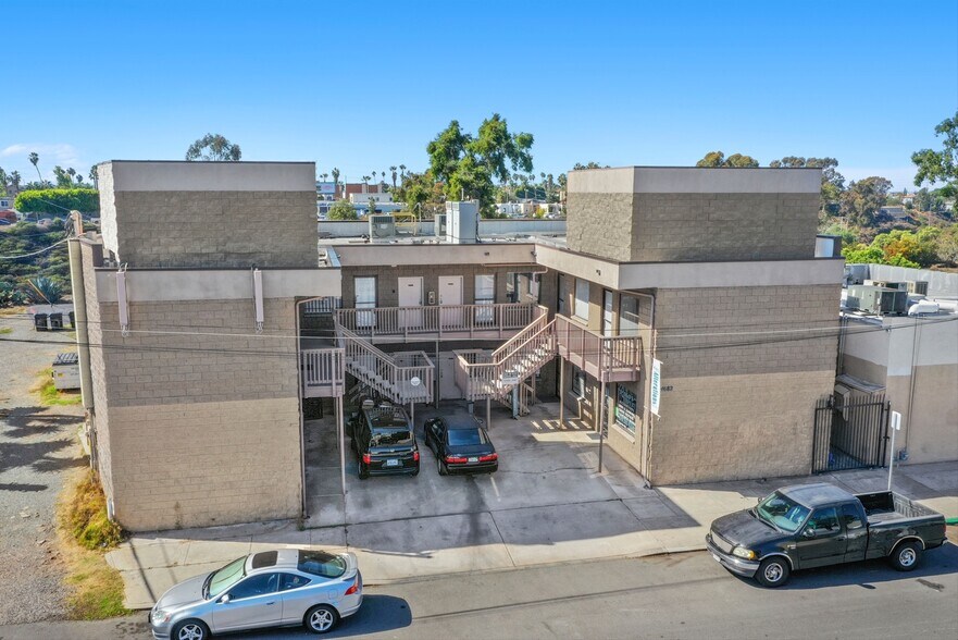 More Photos Of 4682 Iowa St, San Diego Office For Sale