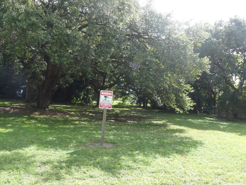 More Photos Of 4651 SW 26th Ter, Fort Lauderdale Land For Sale