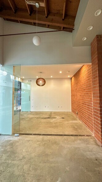 More Photos Of 8226 W 3rd St, Los Angeles Storefront Retail Office For Lease