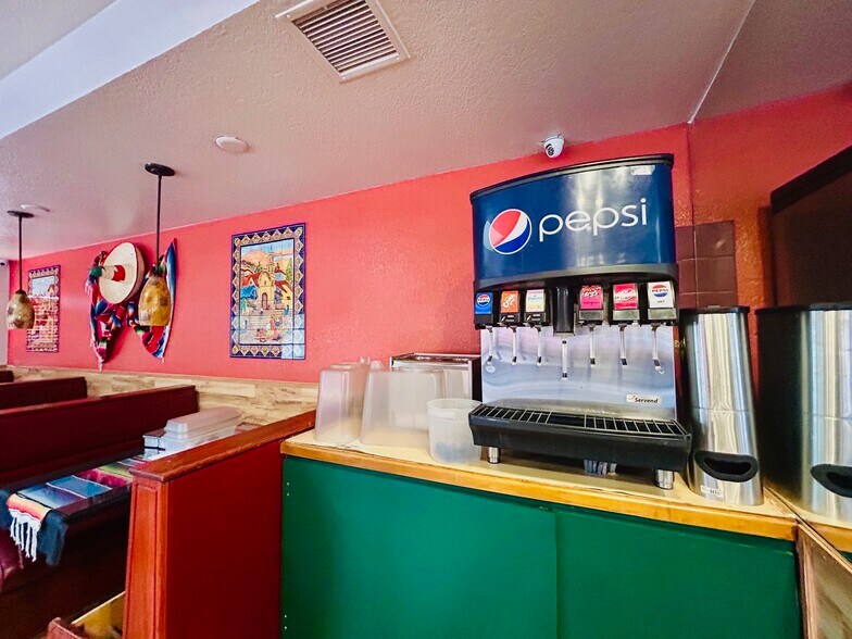 More Photos Of 32123 Cathedral Canyon Dr, Cathedral City Restaurant For Sale