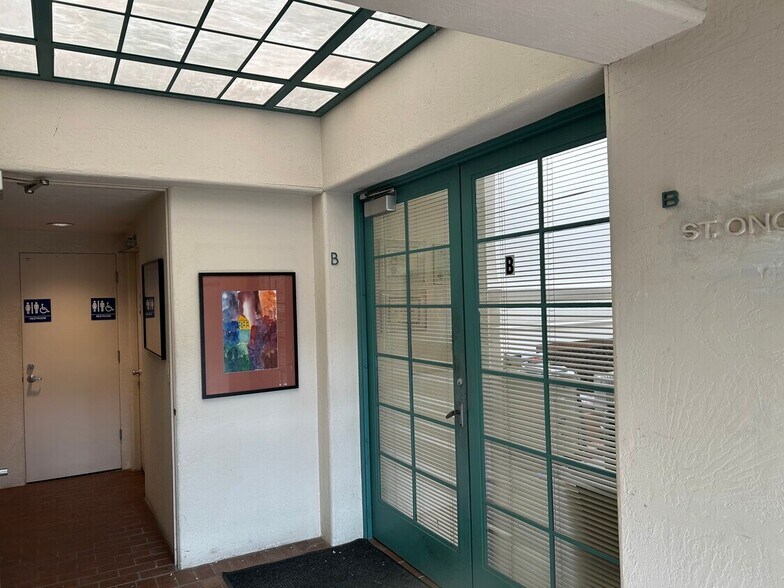 More Photos Of 1943 Park Blvd, Oakland Office For Sale