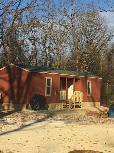 More Photos Of 1083 N 4290 Rd, Sawyer Hotel For Sale