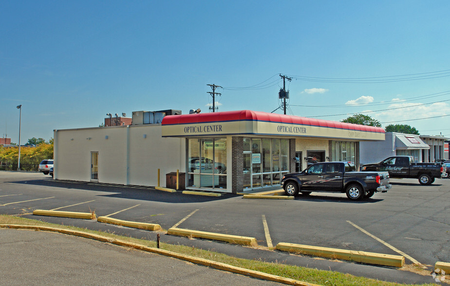 Primary Photo Of 1459-1475 E Dorothy Ln, Dayton Freestanding For Lease