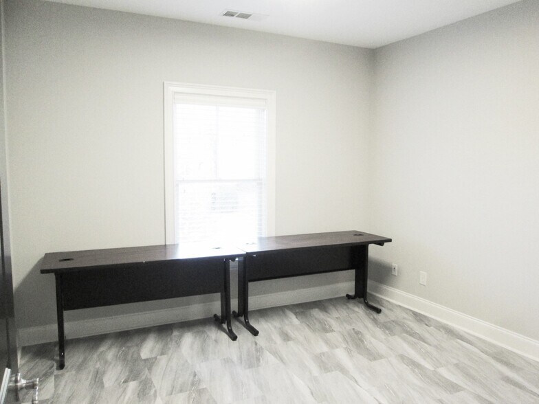 More Photos Of 5400 Laurel Springs Pky, Suwanee Office For Sale