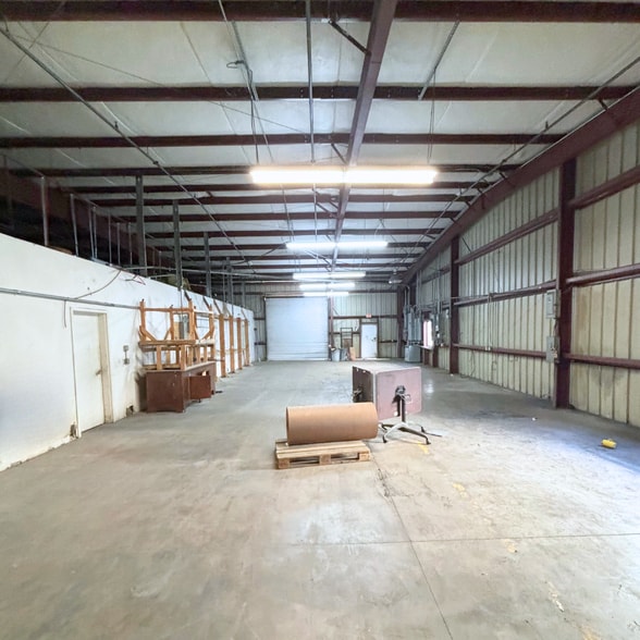 More Photos Of 1650 12th St E, Palmetto Manufacturing For Sale
