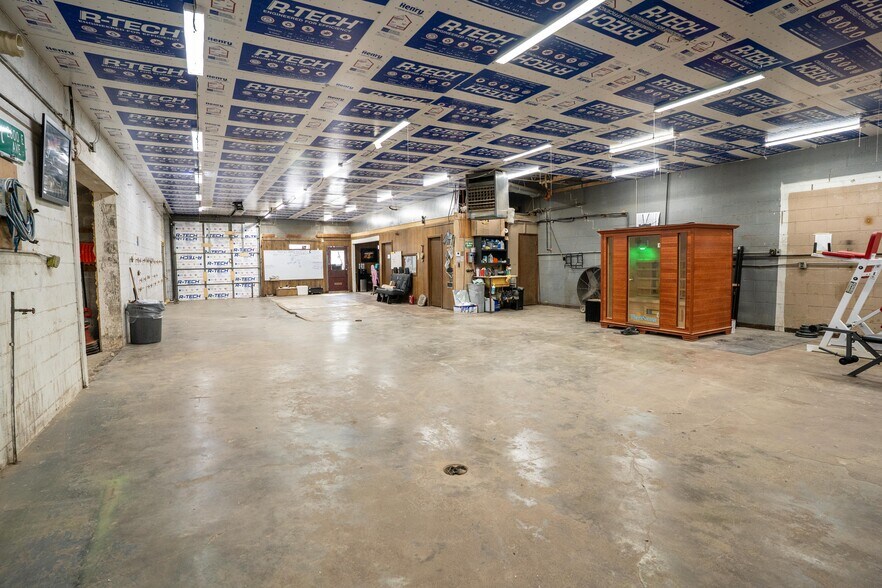 More Photos Of 2026-2028 Prospect Ave, Kansas City Industrial For Sale