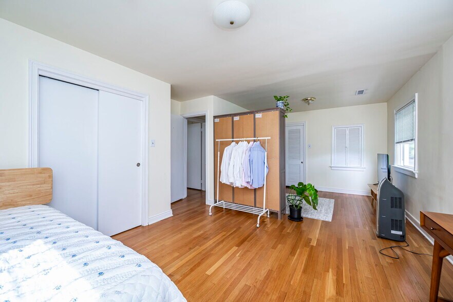 More Photos Of 7740 Cherokee Rd, Richmond Religious Facility For Sale