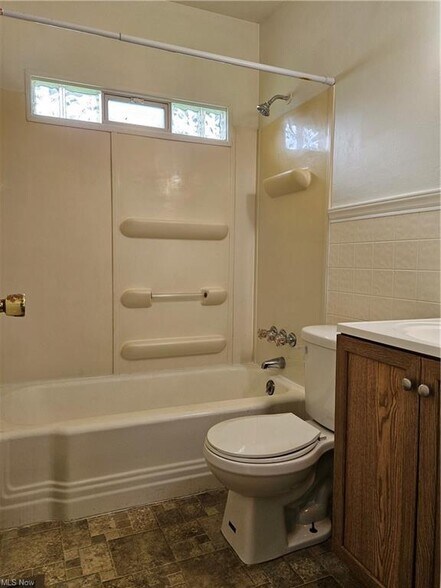 More Photos Of , Youngstown Multifamily For Sale