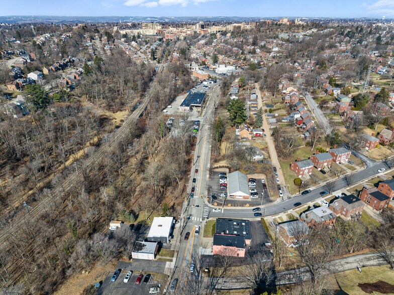 More Photos Of 450 Castle Shannon Blvd, Pittsburgh Storefront For Sale