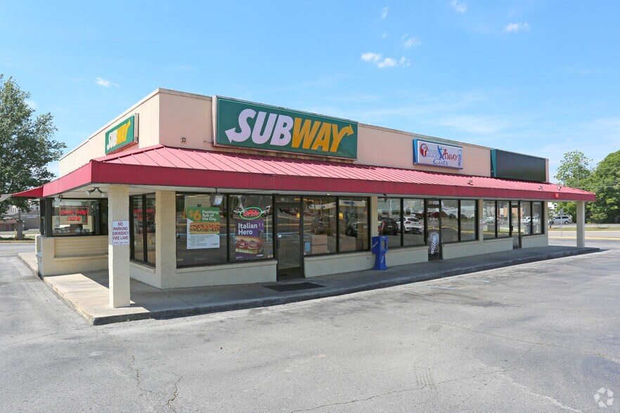 More Photos Of 200 NE Oakwood Ave, Huntsville Unknown For Lease