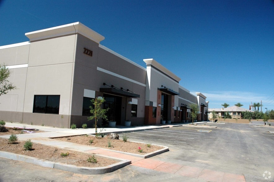 More Photos Of 2221 W Pecos Rd, Chandler Warehouse For Lease