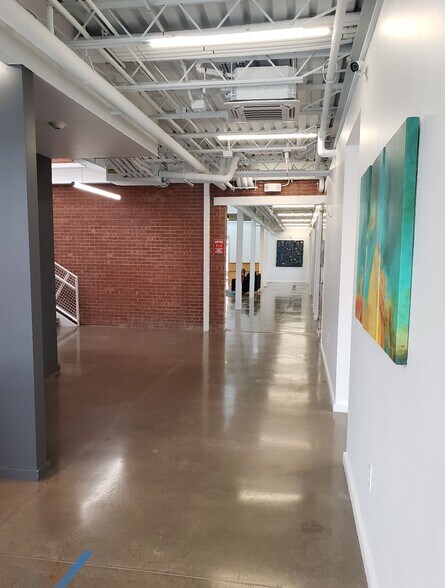 More Photos Of 1214 N Hudson Ave, Oklahoma City Loft Creative Space For Sale