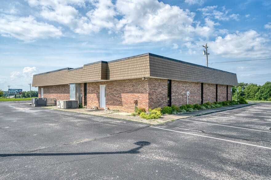 More Photos Of 16000 TN-111 Rt, Spencer Office For Sale