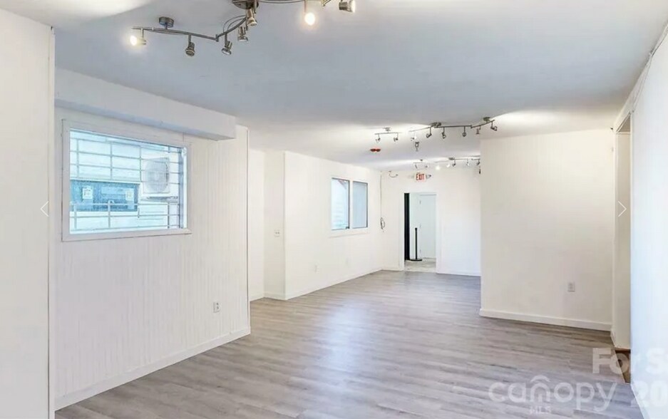 More Photos Of 124 College St, Asheville Office Residential For Sale
