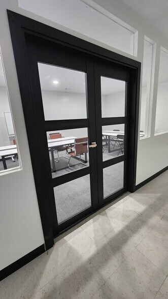 More Photos Of 114 W 1st St S, Prescott Office For Sale