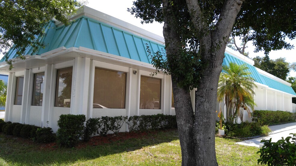 More Photos Of 4195 N Tamiami Trl, Sarasota Fast Food For Sale