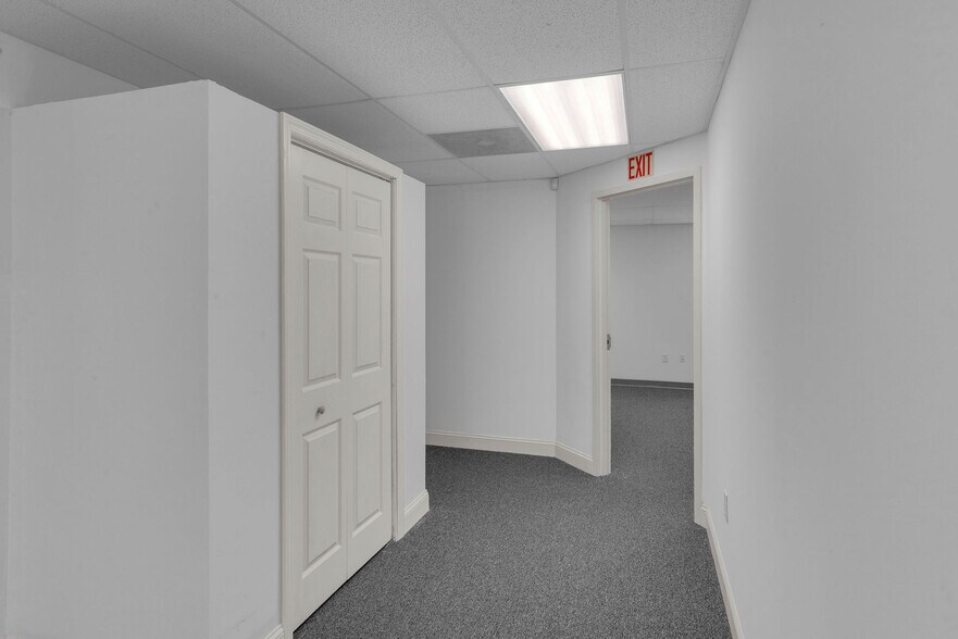 More Photos Of 314 Chris Gaupp Dr, Galloway Medical For Lease